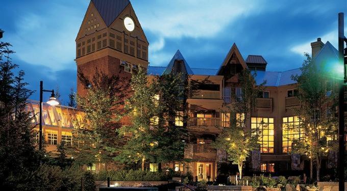 Hilton Grand Vacations Club Whistler Hotel Exterior foto