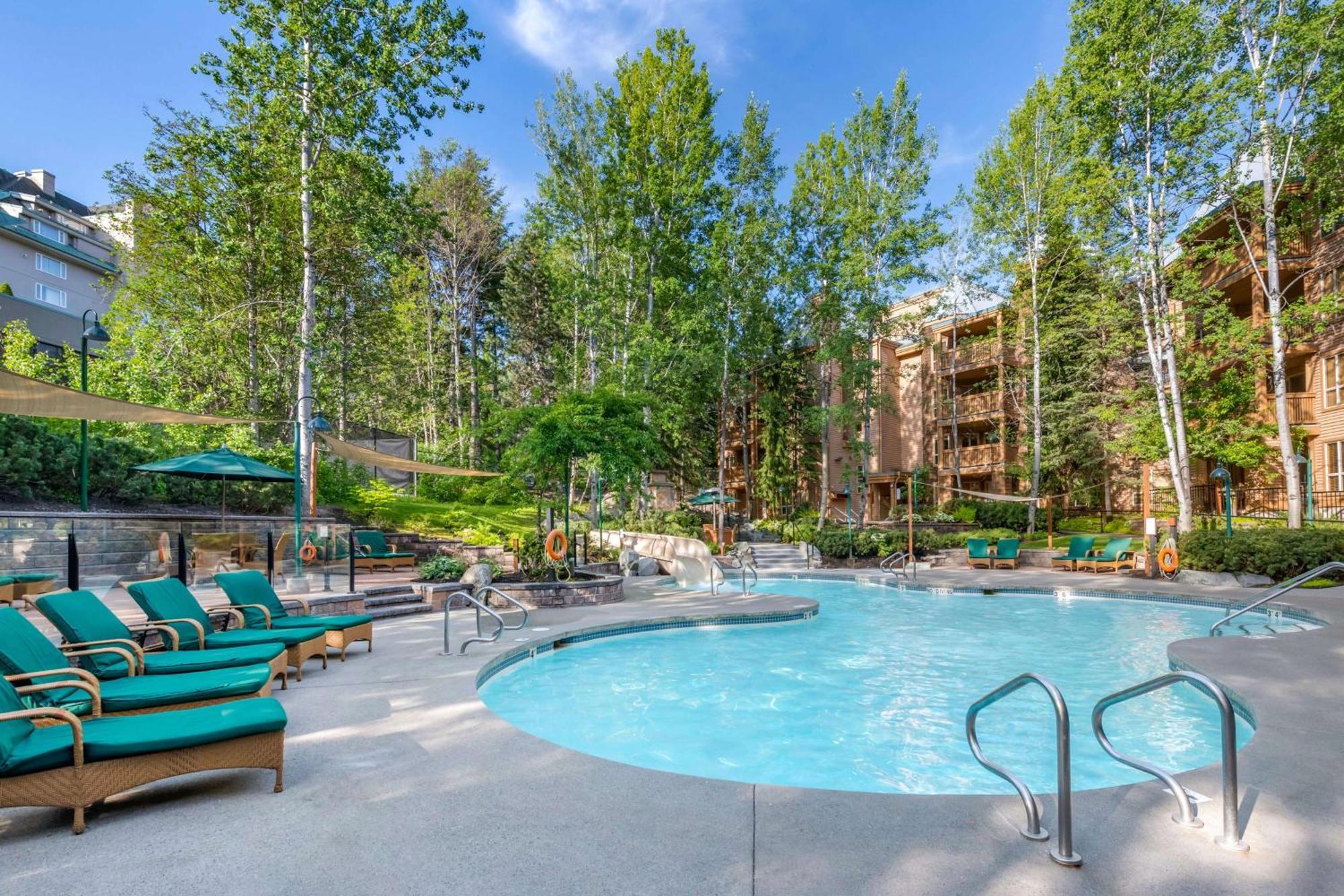 Hilton Grand Vacations Club Whistler Hotel Exterior foto